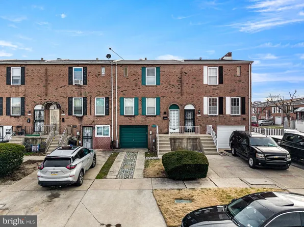 2720 S 76th St, Philadelphia, PA 19153