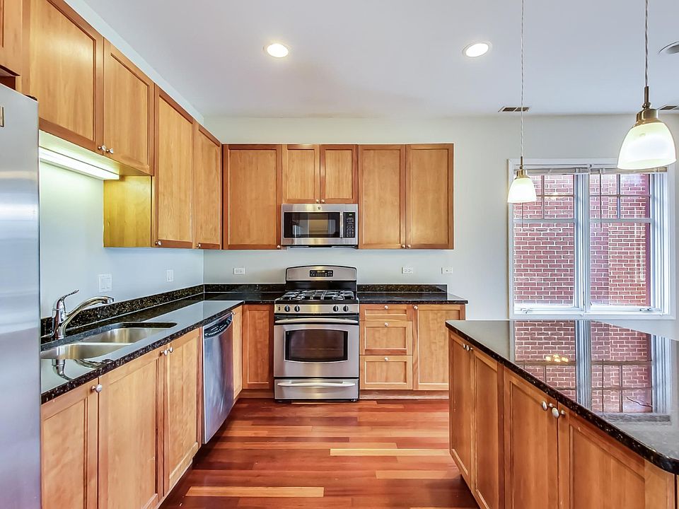 1st image of 1449 N Wicker Park Ave APT 202