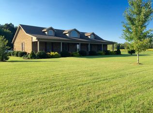 977 Christine Rd, Columbia, KY 42728
