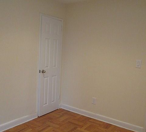 3rd image of 4242 80th St APT 5K