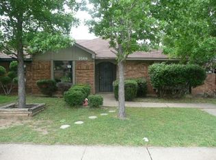 2568 Summit Ln, Dallas, TX 75227