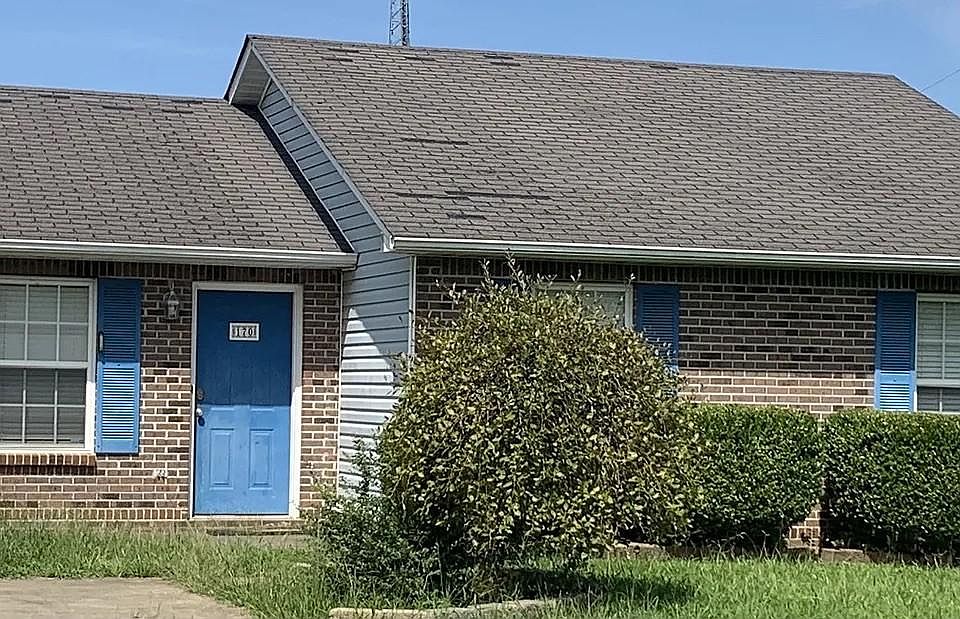 1st image of 170 Monarch Ln