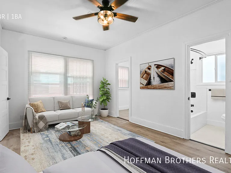 1344 W 4th St #7 — Photo 3