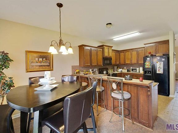 5th image of 11408 Rossow Ct