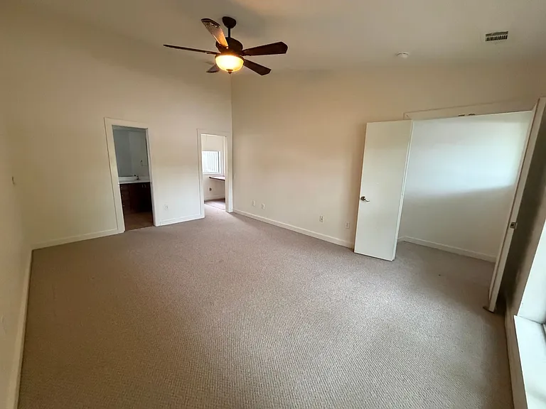 241 Maynard Ter #5 — Photo 15