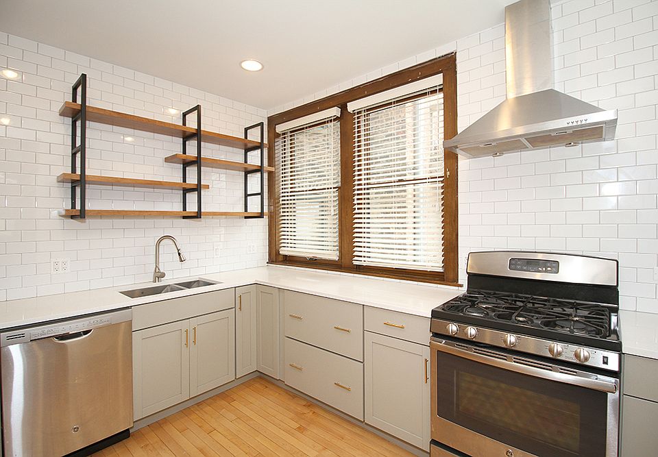 1st image of 2914 W Logan Blvd APT 2