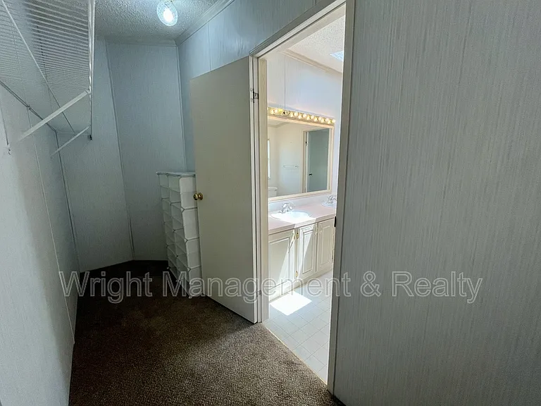 10614 Hayden Ave — Photo 13