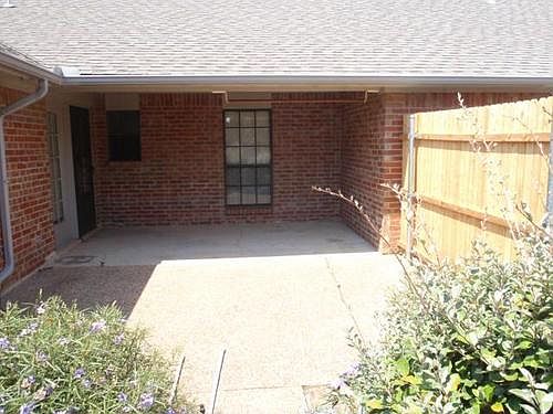 4th image of 5845 Westhaven Dr APT C