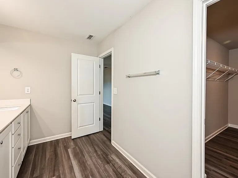 941 Feldman Chase — Photo 11