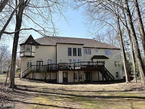3rd image of 6504 Burke Woods Dr