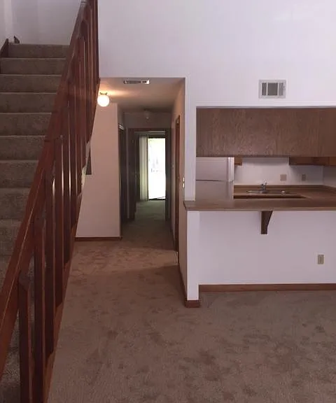 1318 Castelnau Ct — Photo 12