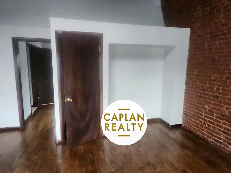 46 Warren St #4F — Photo 2