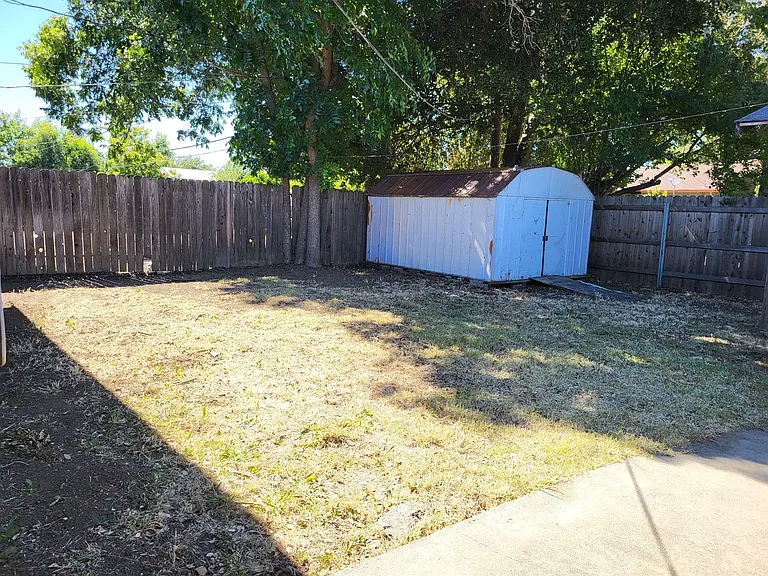 300 Utah St — Photo 44
