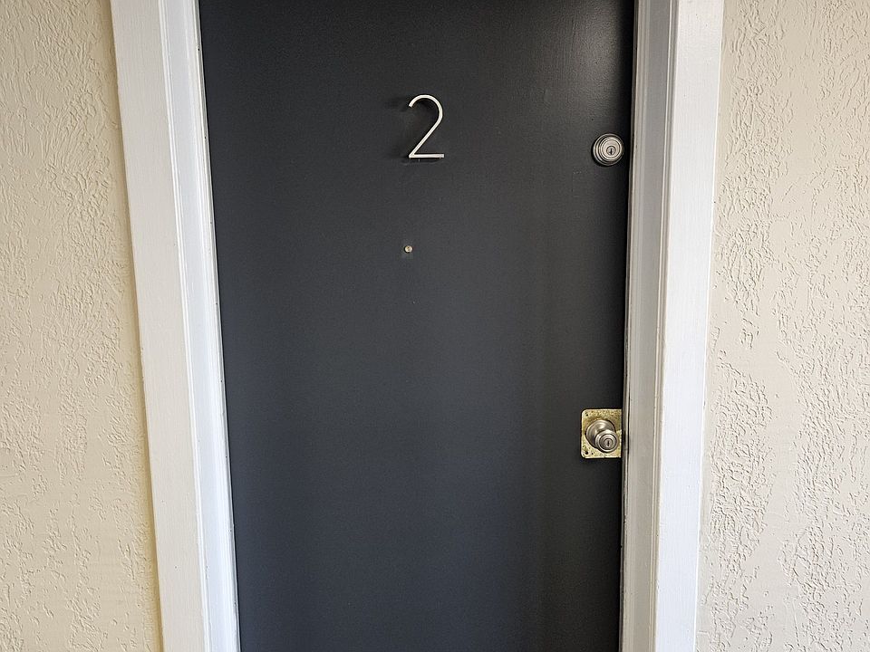 1st image of 29 E Main St APT 2