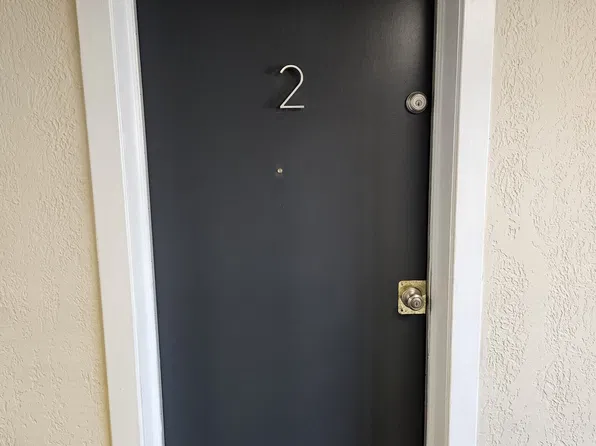 29 E Main St APT 2, New Palestine, IN 46163