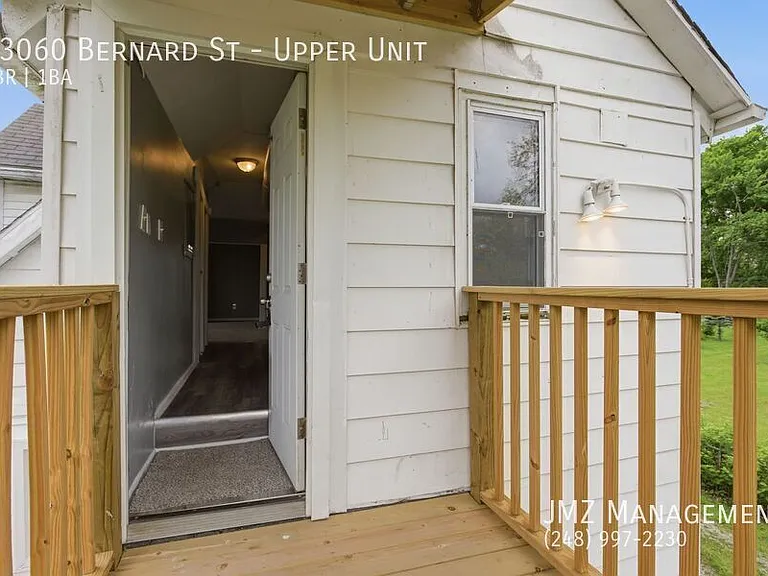 23060 Bernard St #UPPER — Photo 30