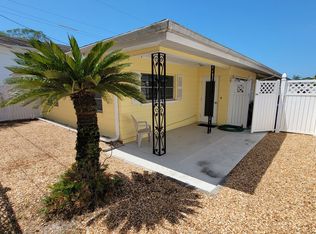 505 Manatee Ct #1, Venice, FL 34285
