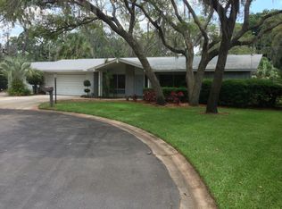 703 Grand Ct, Temple Terrace, FL 33617