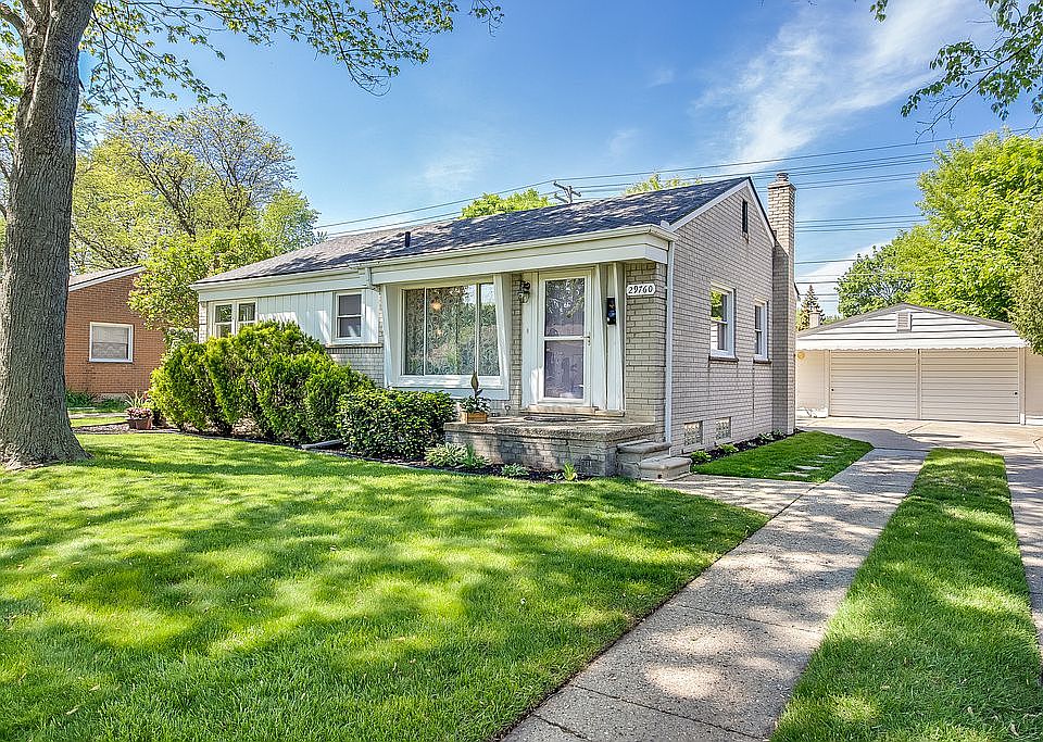 2nd image of 29760 Hathaway St