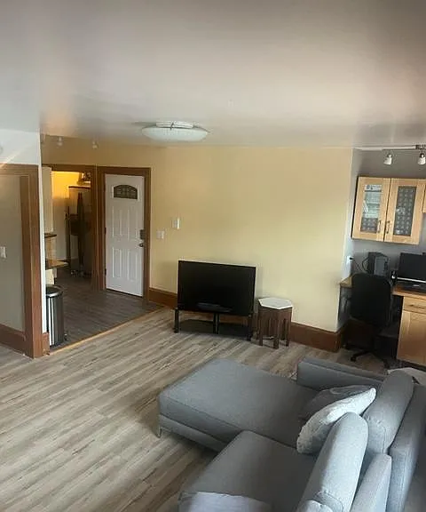 2717 Girard Ave S #201 — Photo 22