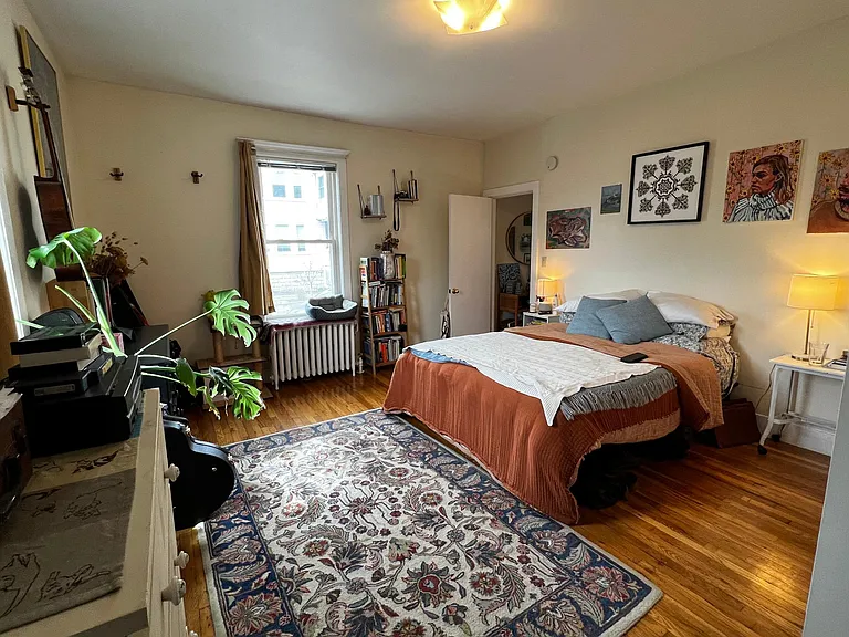 86 Clarendon Ave #F — Photo 7