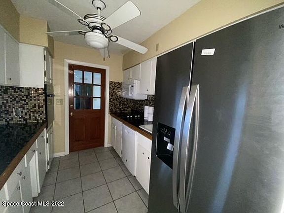 3rd image of 410 Camellia Ave