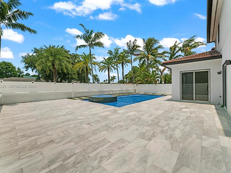 3040 SW 44th Ct — Photo 16