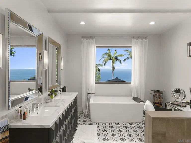 1586 Crespo Dr — Photo 10