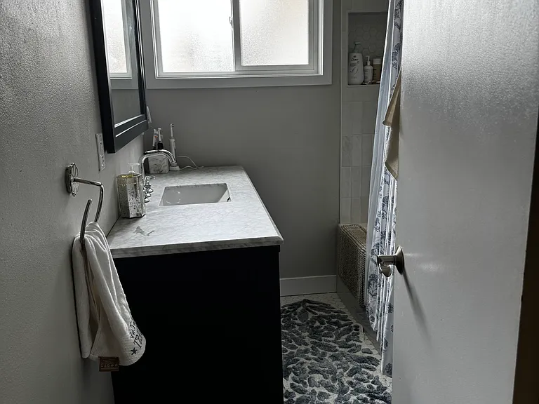 3224 Channel Dr — Photo 10