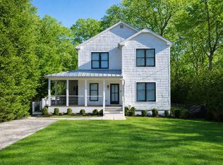 42 Knoll Rd, Southampton, NY 11968