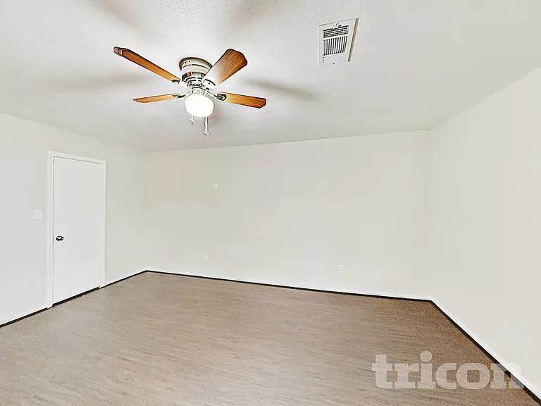 19311 Amistad Dr — Photo 13