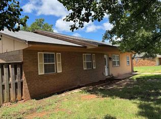 6704 Poplar St, Stillwater, OK 74074