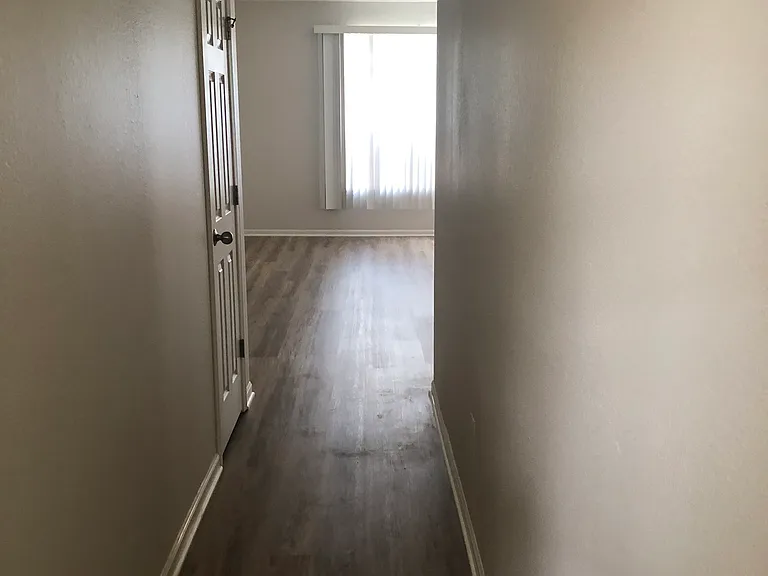 2424 Boyer Ln — Photo 13