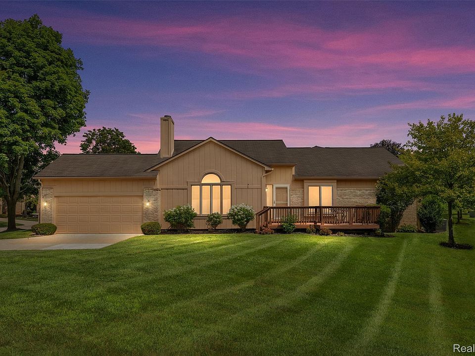 1st image of 35144 Knollwood Ln