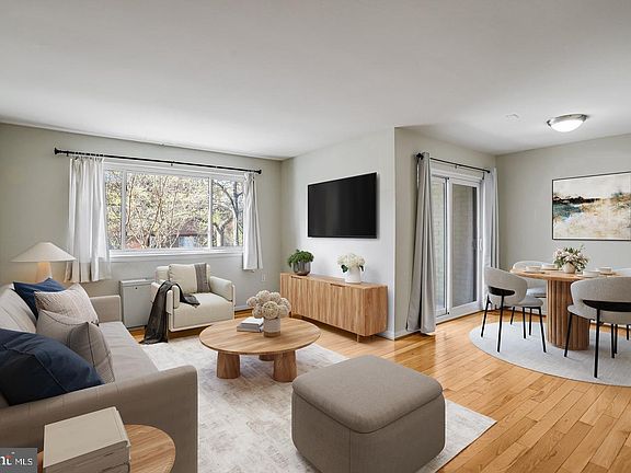 2nd image of 4555 Macarthur Blvd NW APT 103