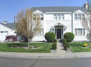 1711 W Henry St, Pasco, WA 99301