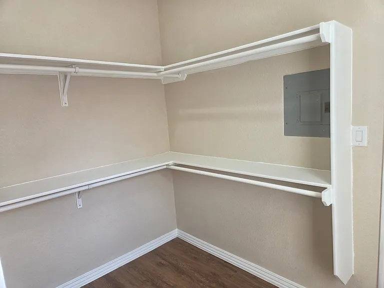 219 Princeton Ave — Photo 11