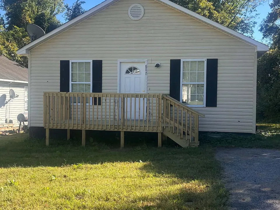 607 Garrett St