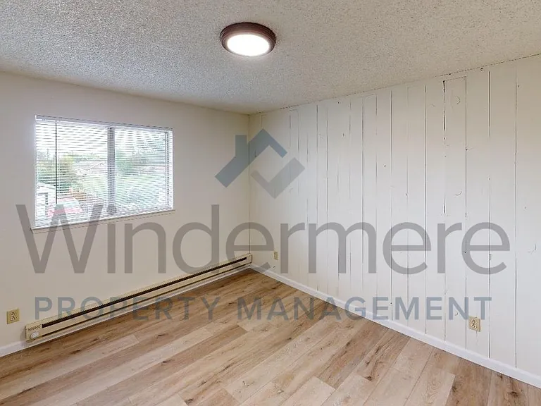 925 S College Ave — Photo 6
