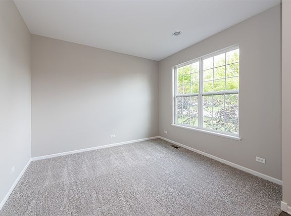 4th image of 1129 Galena Dr