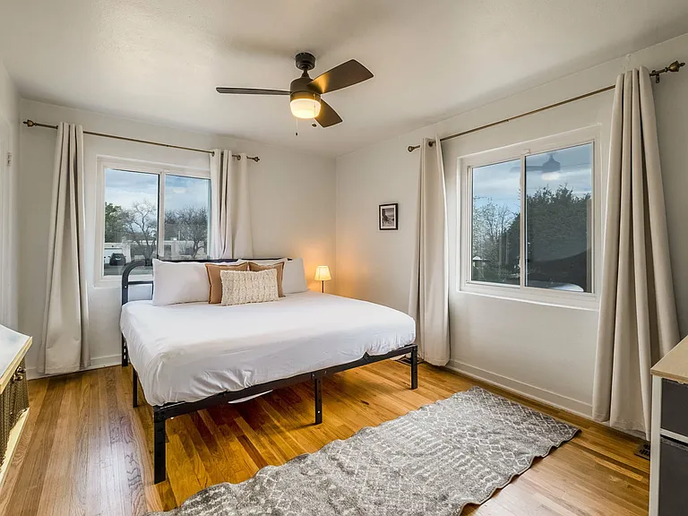 720 Carlisle Blvd SE — Photo 20