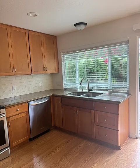 1748 Shelley Dr — Photo 5