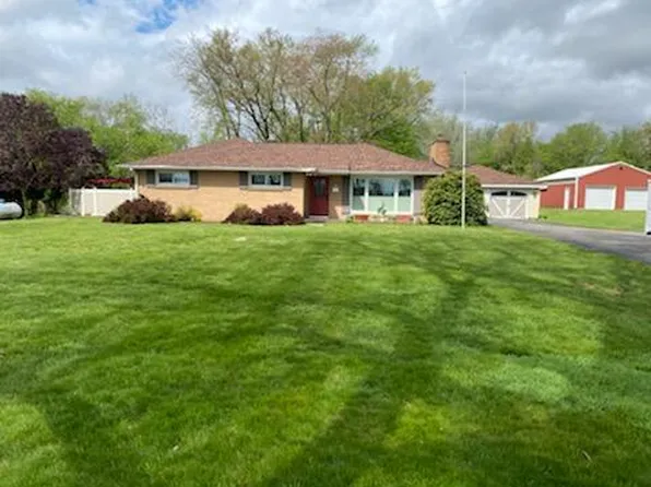 8435 Alden Nash Ave SE, Alto, MI 49302