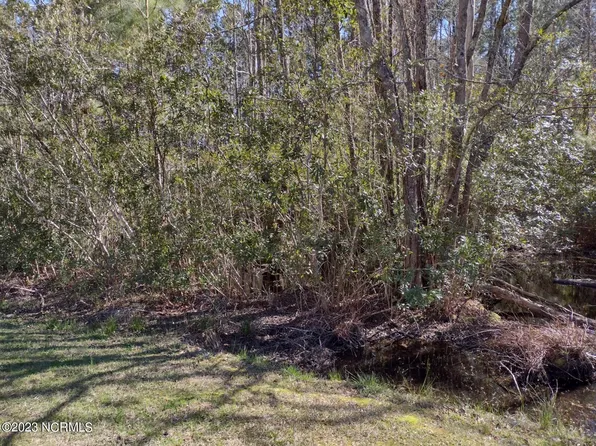 1008 Harbour Pointe Drive, New Bern, NC 28560