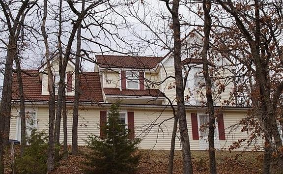 3rd image of 2232 Hebbeln Dr