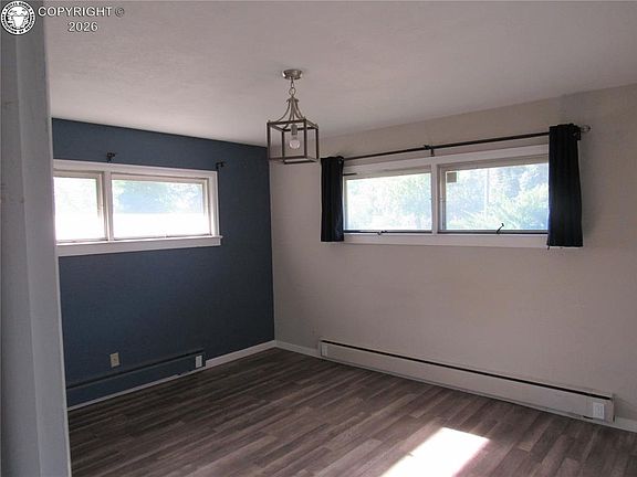 5th image of 1379 Allison Ave