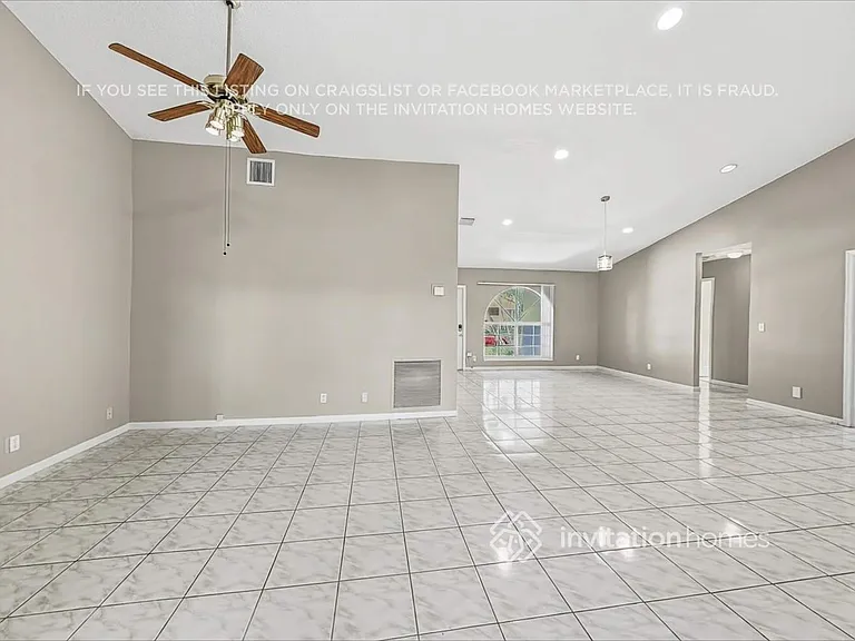5788 NW 48th Dr — Photo 6
