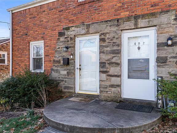 5th image of 494 Serpentine Dr