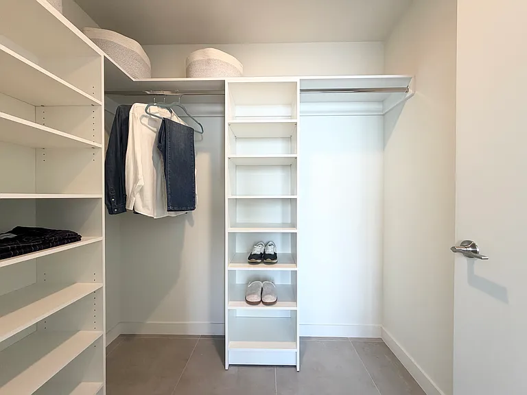 166 NW 29th St #3 — Photo 11
