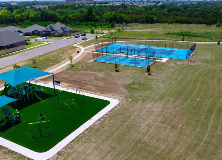 Bentley Kid's park, pickleball courts and tennis courts in the Bellatona community